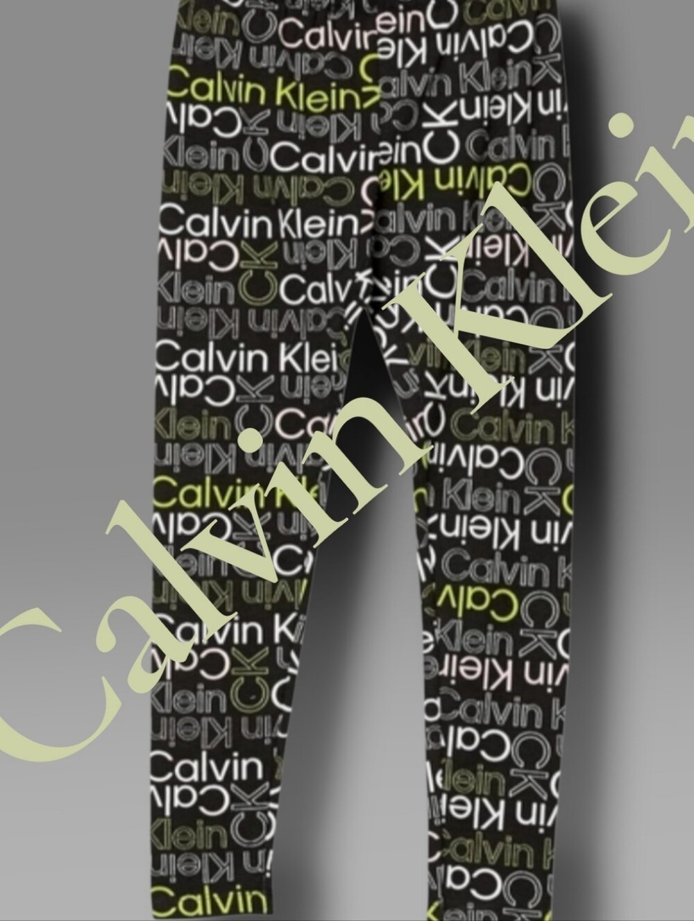 🆕AUTHENTIC Calvin Klein Black Multi Signature Leggings